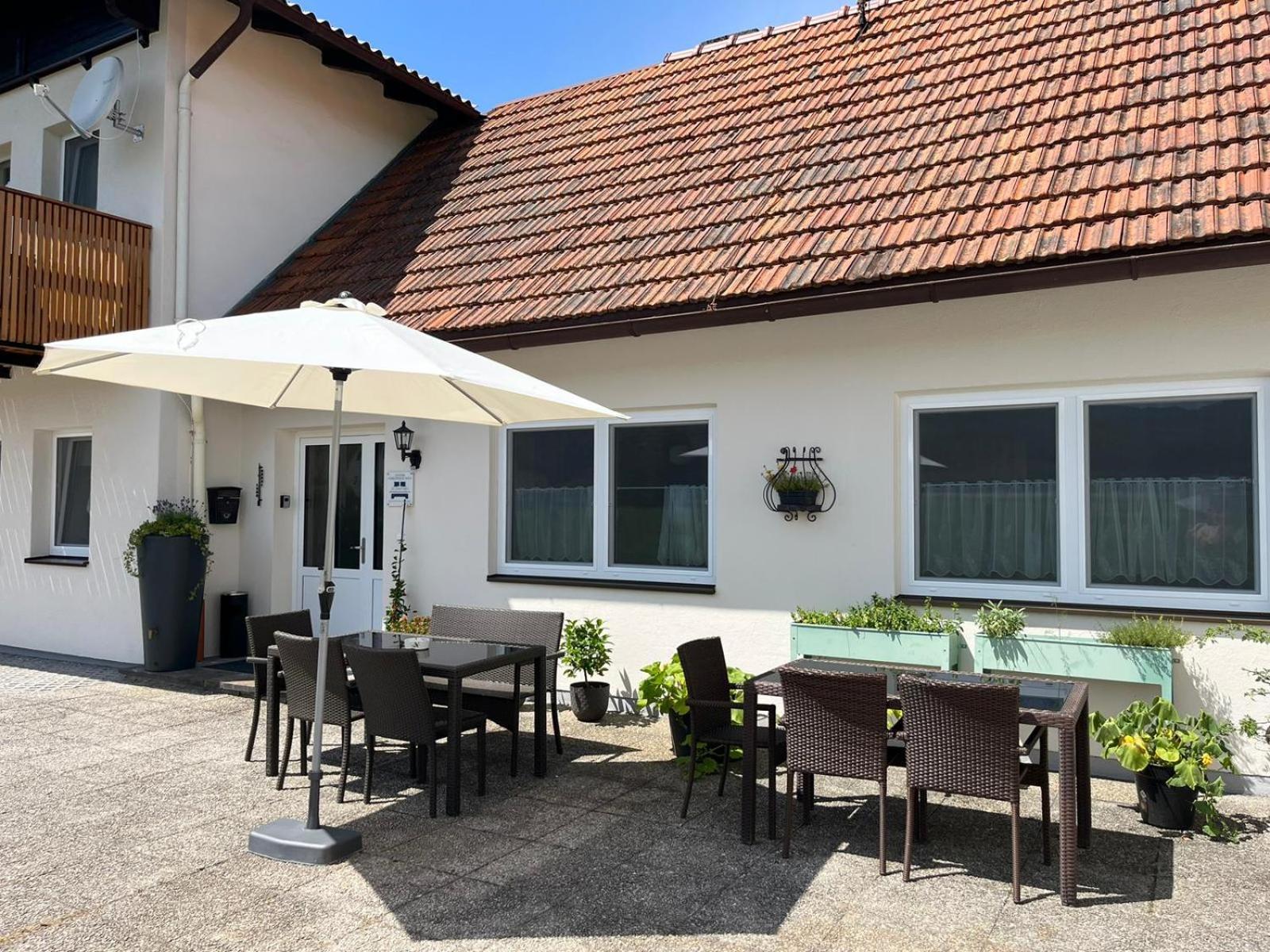 Danner Familien-Ferienwohnungen Schoerfling Am Attersee Ngoại thất bức ảnh